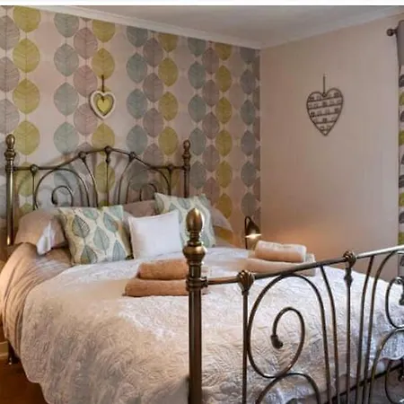 Annie Place Whitby